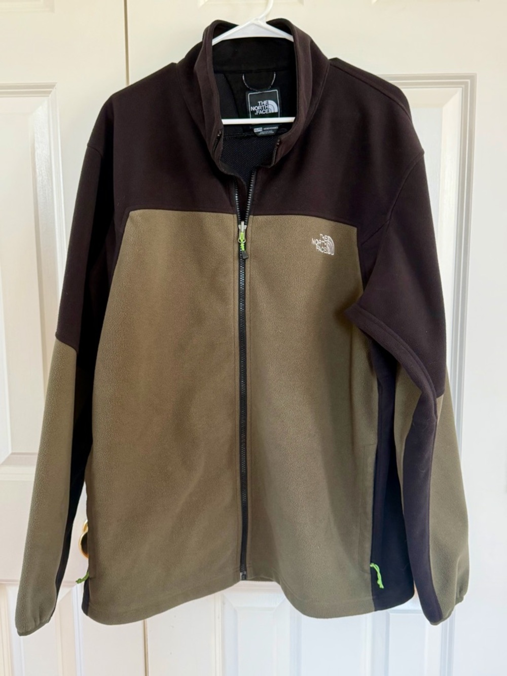 The North Face Olive & Black Full-Zip Performance Fleece Jacket XXL